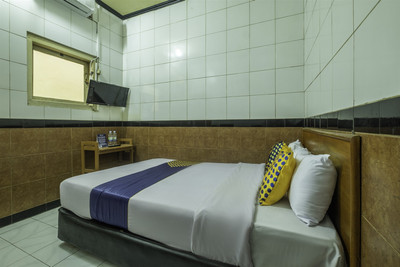 Spot On 2054 Hotel Arimbi 3