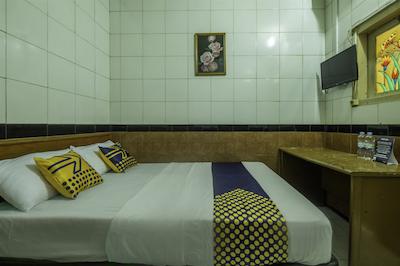 Spot On 2054 Hotel Arimbi 3