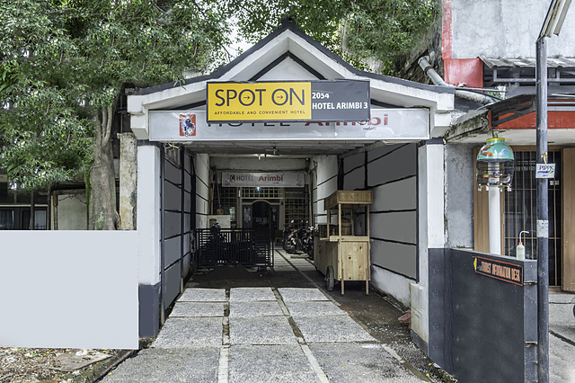 Spot On 2054 Hotel Arimbi 3