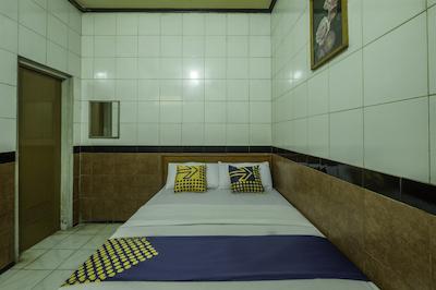 Spot On 2054 Hotel Arimbi 3