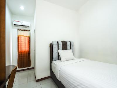 Oyo 1582 Bungo Guest House