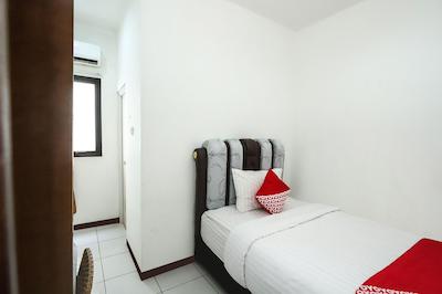 Oyo 1582 Bungo Guest House