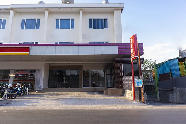 Oyo 1977 Harvest Residence