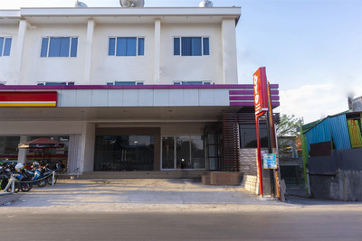 Oyo 1977 Harvest Residence