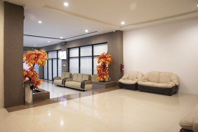 Oyo 1977 Harvest Residence