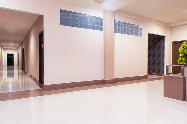 Oyo 1977 Harvest Residence