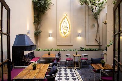 Miravida Soho Hotel Wine Bar