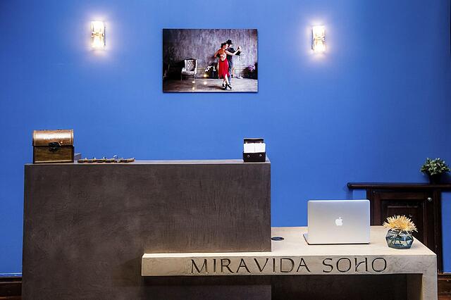 Miravida Soho Hotel Wine Bar