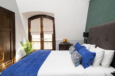 Miravida Soho Hotel Wine Bar