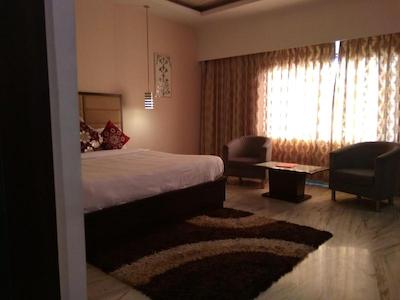 Mango Hotels Q Udaipur