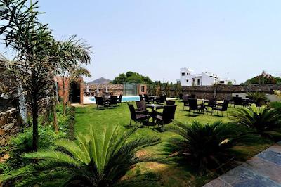 Mango Hotels Q Udaipur