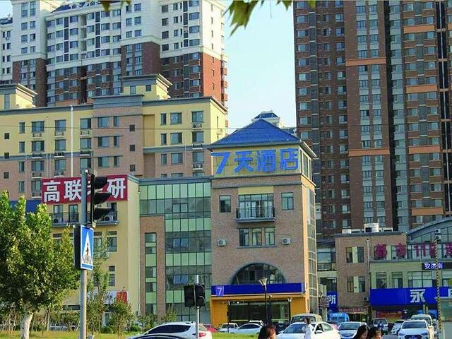 7 DAYS INNA JINAN CHANGQING UNIVERSITY TOWN