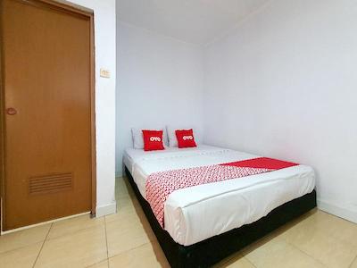 OYO 569 Cigadung Guest House