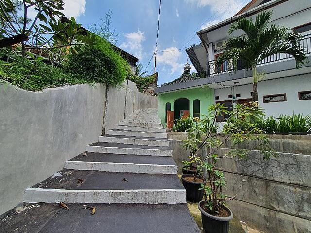OYO 569 Cigadung Guest House