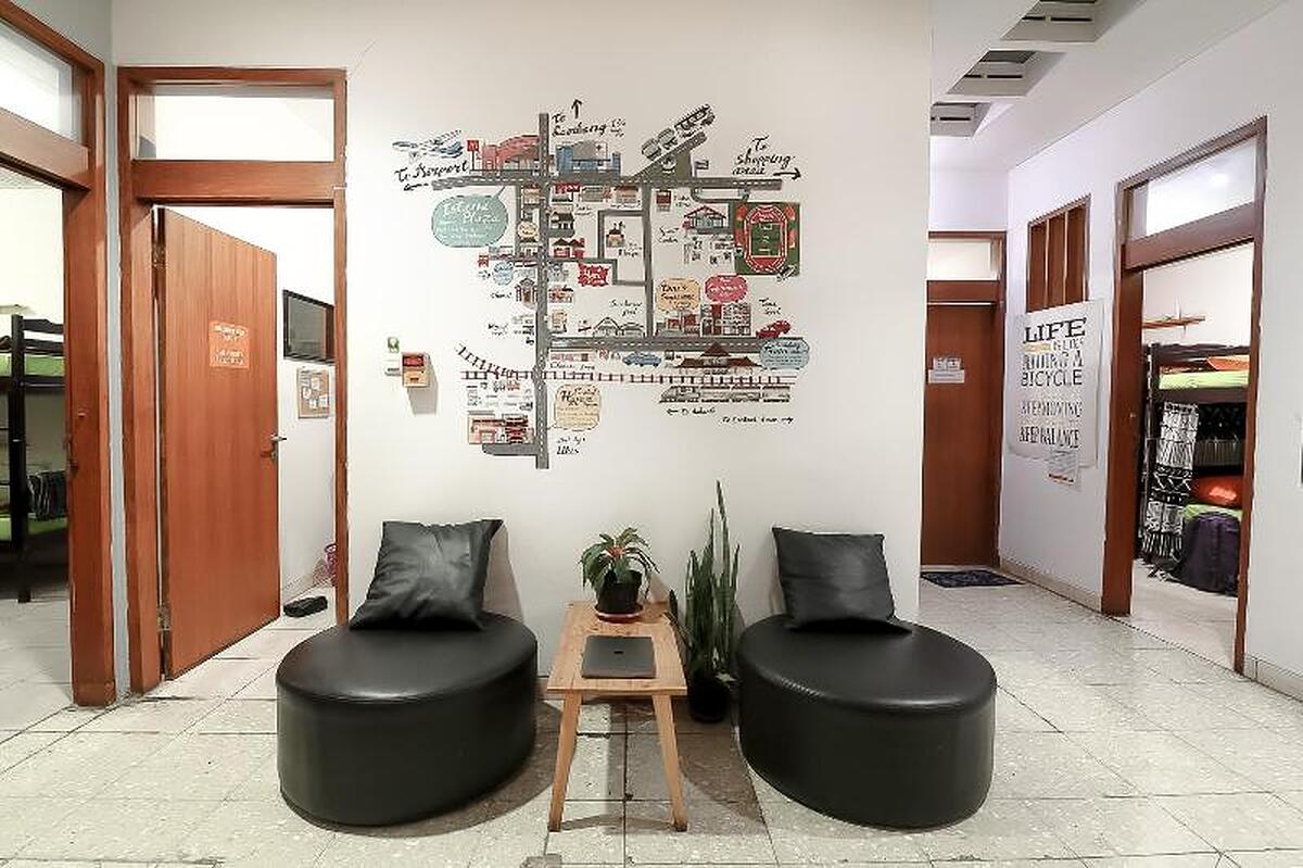 PINISI BACKPACKER HOSTEL
