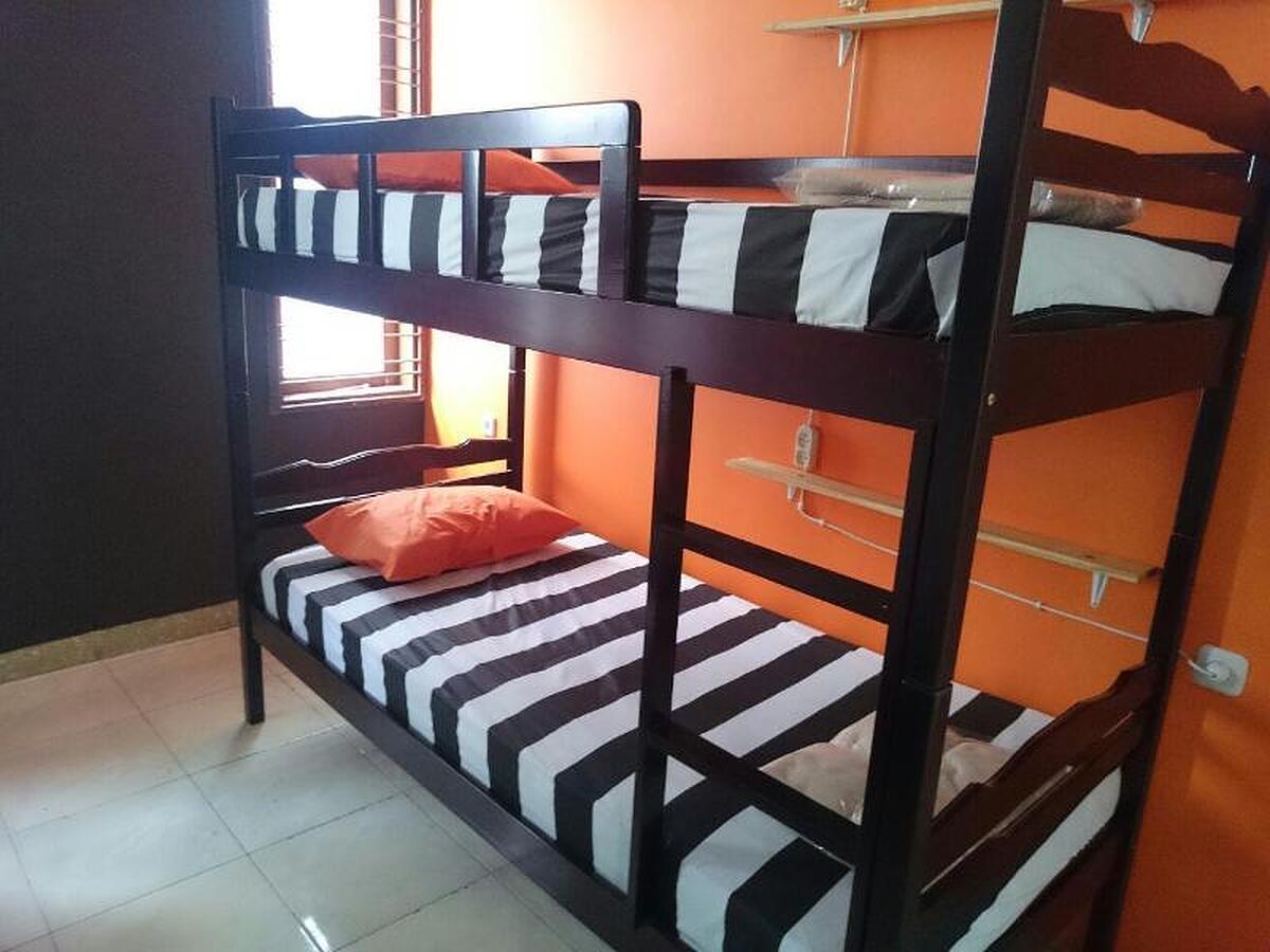 PINISI BACKPACKER HOSTEL
