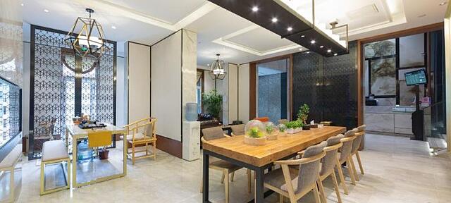 WORLD HOTEL (JINAN GAOXIN AOTI)
