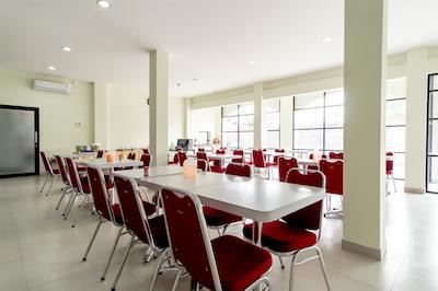 Oyo 1940 Cendana Homestay Syariah