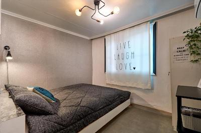 JUN GUESTHOUSE HONGDAE