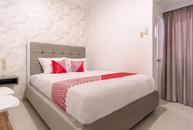 Oyo 487 Gajah Mada Hotel