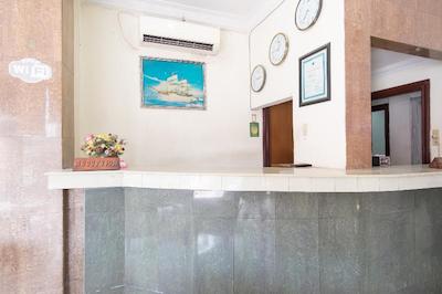 Oyo 487 Gajah Mada Hotel