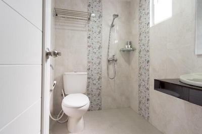 Oyo 487 Gajah Mada Hotel