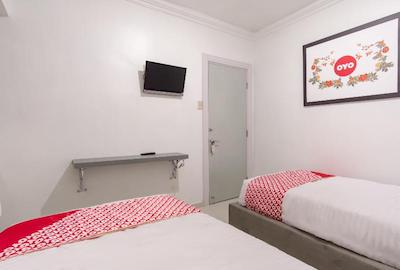 Oyo 487 Gajah Mada Hotel