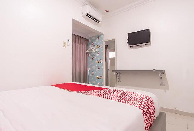 Oyo 487 Gajah Mada Hotel