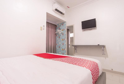 Oyo 487 Gajah Mada Hotel