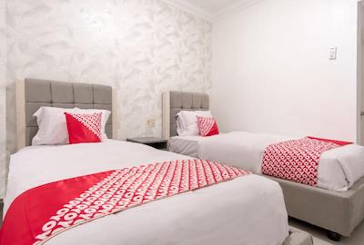 Oyo 487 Gajah Mada Hotel