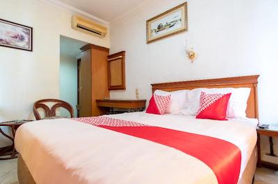 Oyo 487 Gajah Mada Hotel