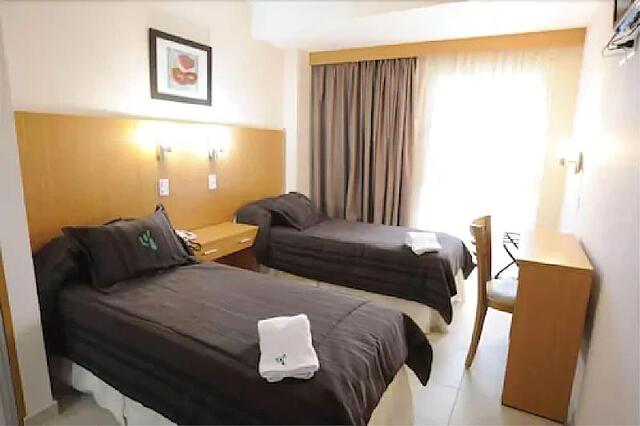 Hotel Osam