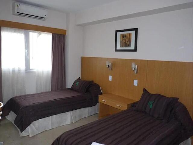 Hotel Osam