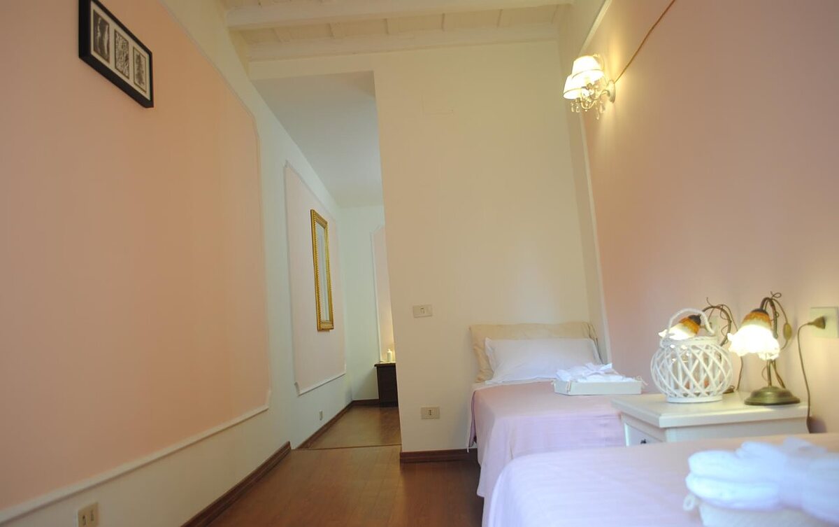 DREAMING NAVONA ROOMS