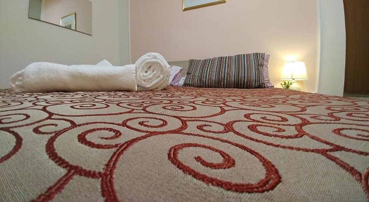 DREAMING NAVONA ROOMS