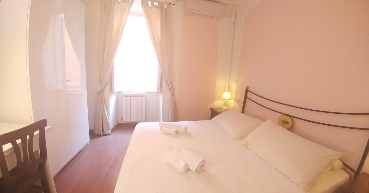 DREAMING NAVONA ROOMS