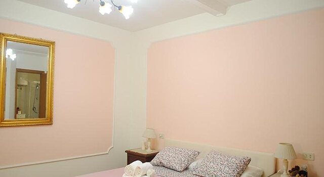 DREAMING NAVONA ROOMS