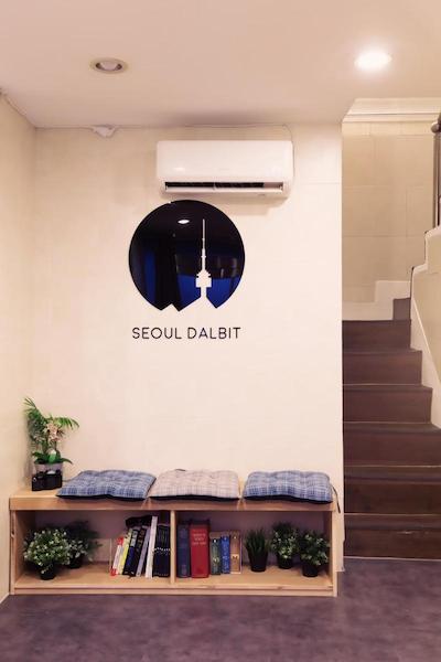 SEOUL DALBIT DDP GUESTHOUSE