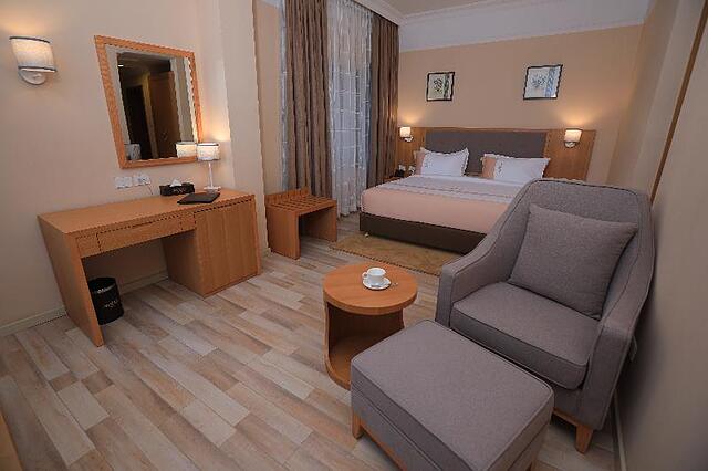 MADO HOTEL