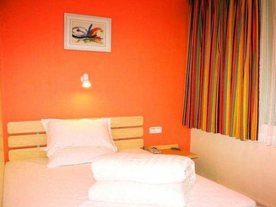 7 DAYS INN LONGNAN WU DU CENTER BRANCH