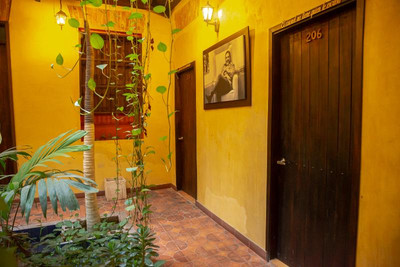 Ayenda 1312 San Nicolás Colonial