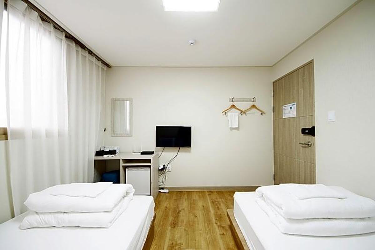 K GUESTHOUSE INCHEON AIRPORT 1