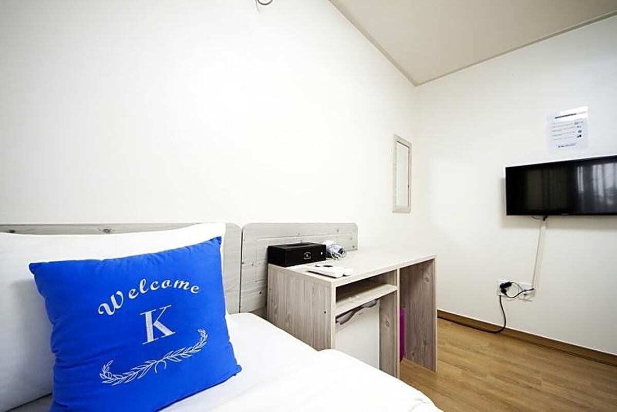 K GUESTHOUSE INCHEON AIRPORT 1