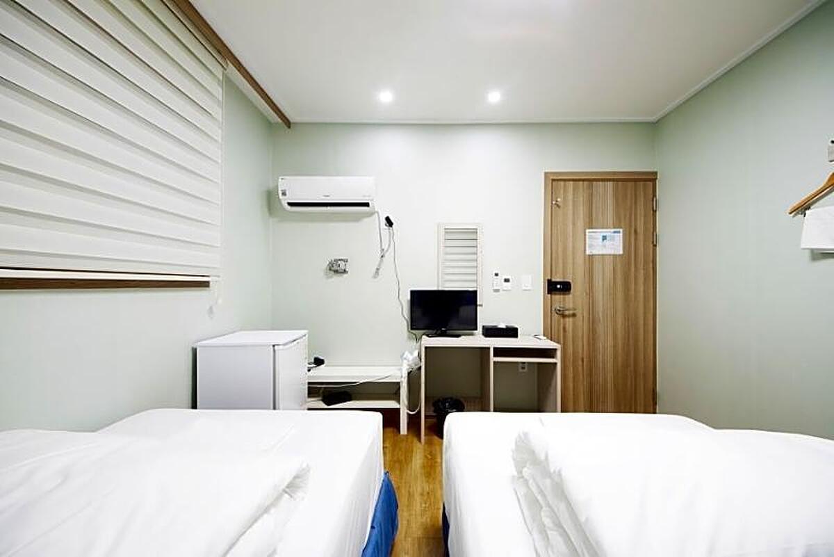 K GUESTHOUSE INCHEON AIRPORT 1
