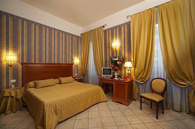Hotel Golden
