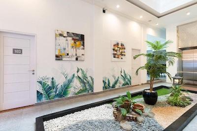 RedDoorz Premium near Centre Point Mall Medan