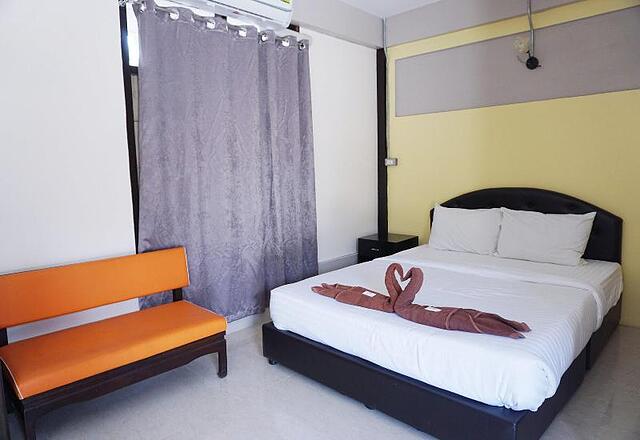 Puangpech Hotel