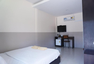 Puangpech Hotel