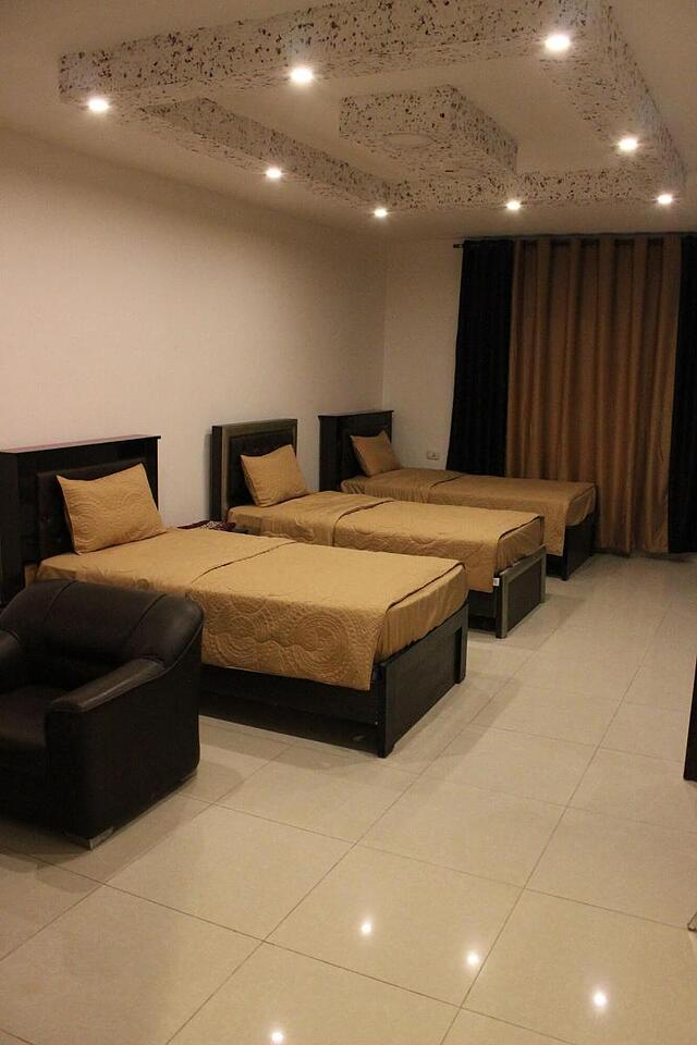 Sara Crown Hotel