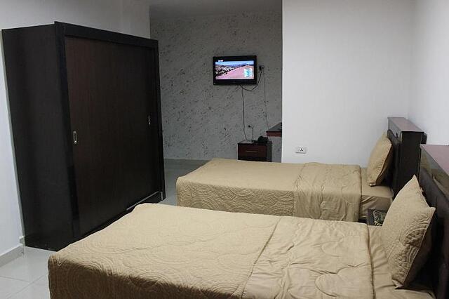 Sara Crown Hotel